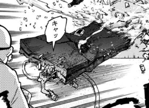 ミルコが蹴り破った壁に潰されるジョンちゃん